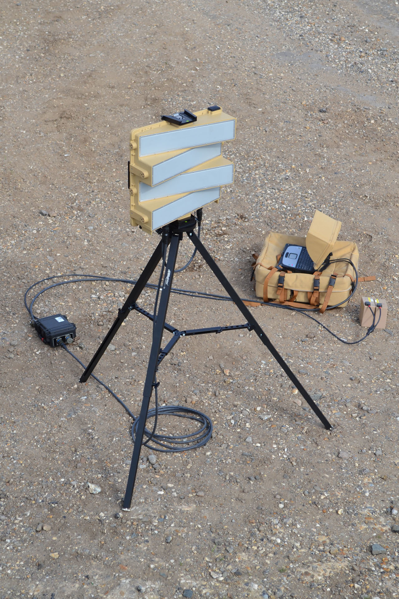Blighter B202 Mk 2 Man Portable Ground Surveillance Radar on Tripod with Toughbook